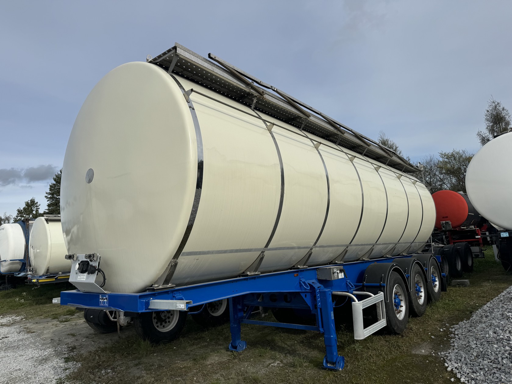 35000L